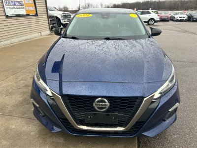 2021 Nissan Altima 2.5SR