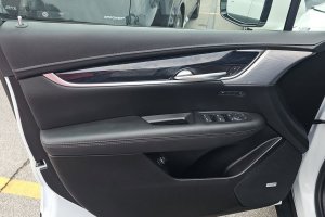 2025 Cadillac XT5