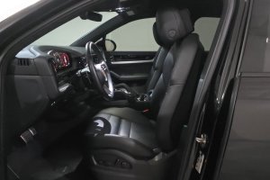 2024 Porsche Cayenne S