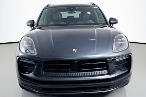 2024 Porsche Macan 