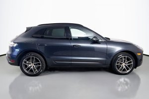 2024 Porsche Macan 