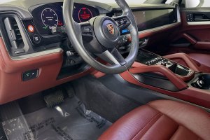 2024 Porsche Cayenne 